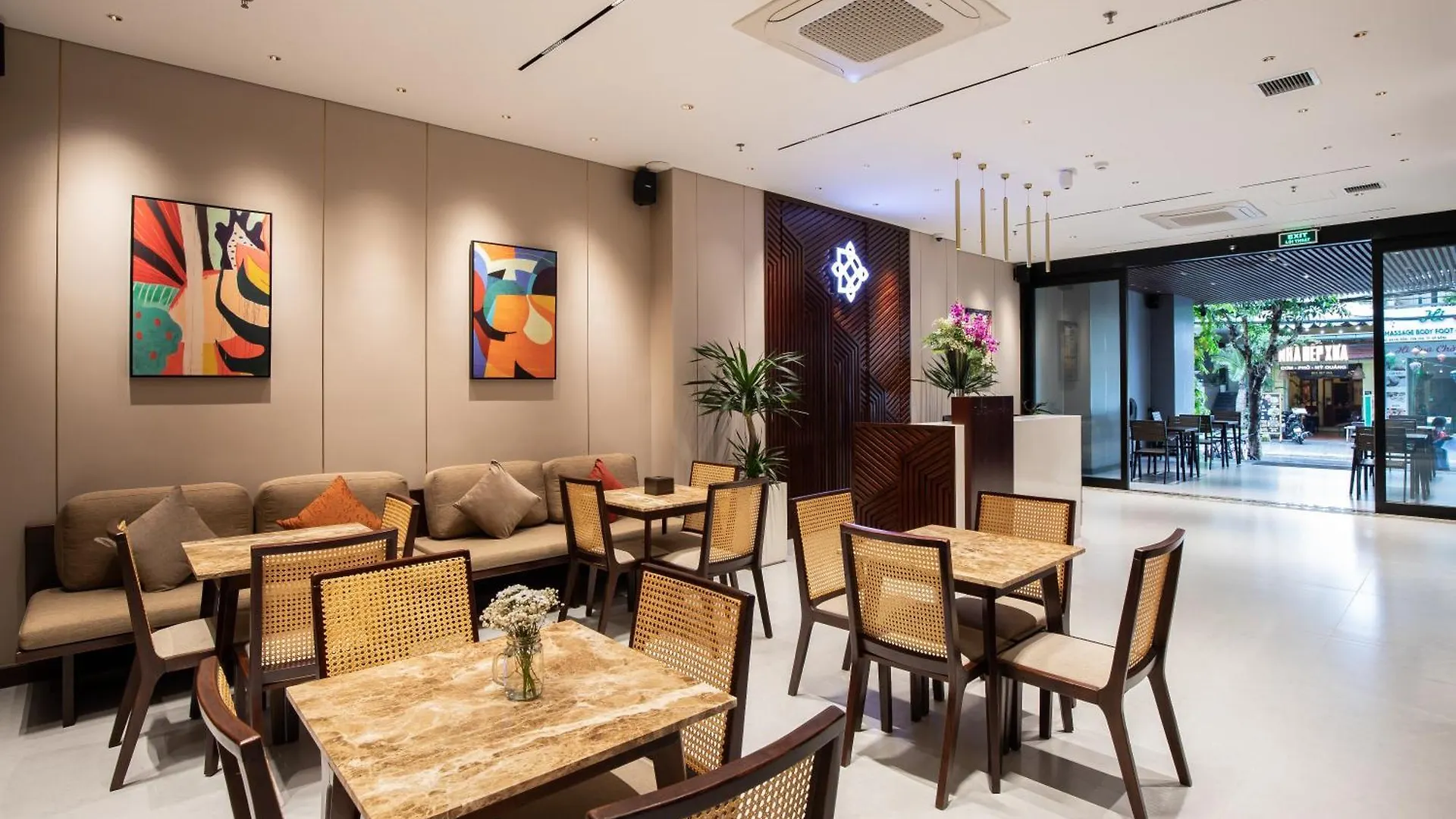 The Dream Suite Da Nang 4*,