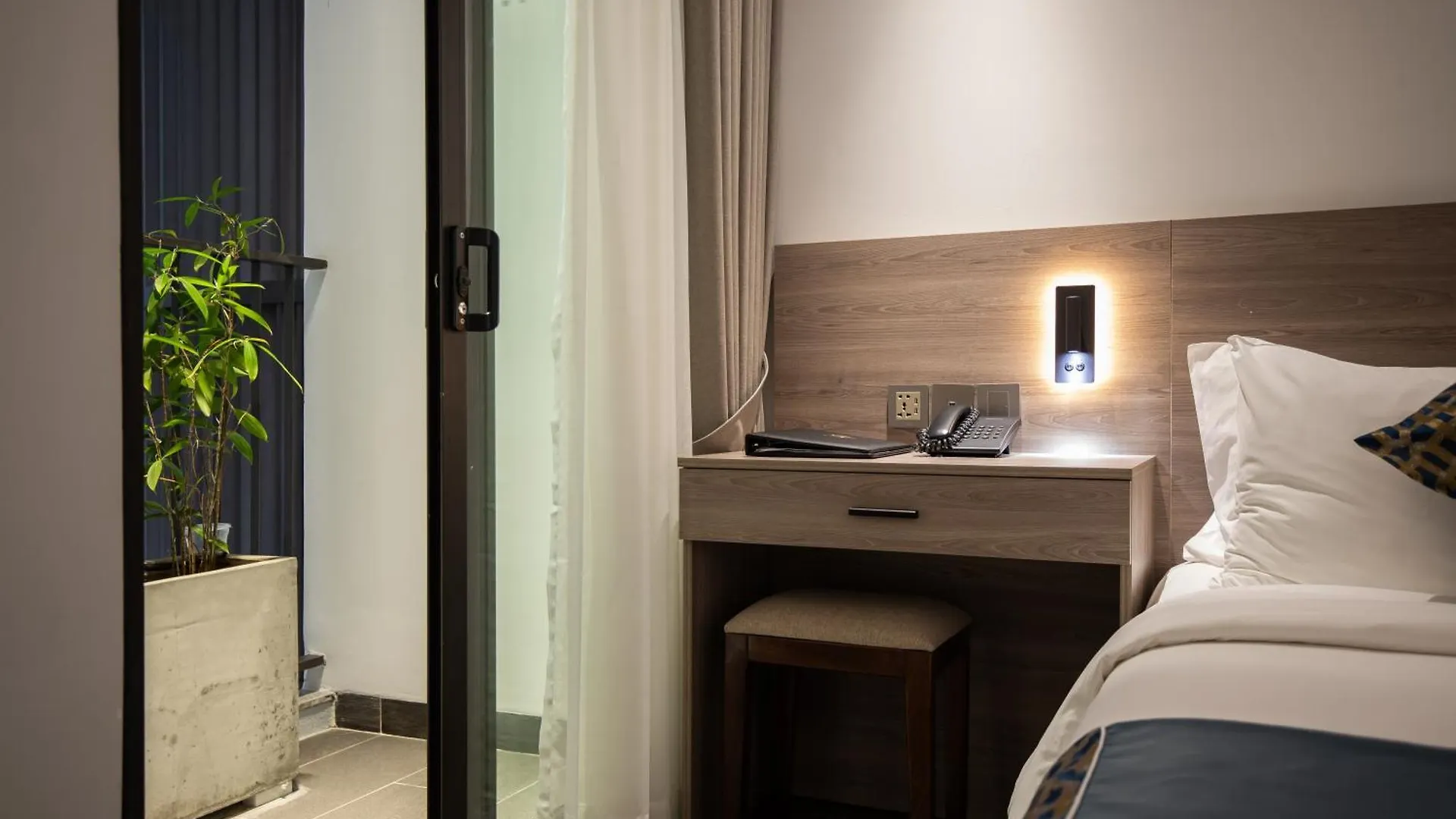 The Dream Suite Da Nang Hotel